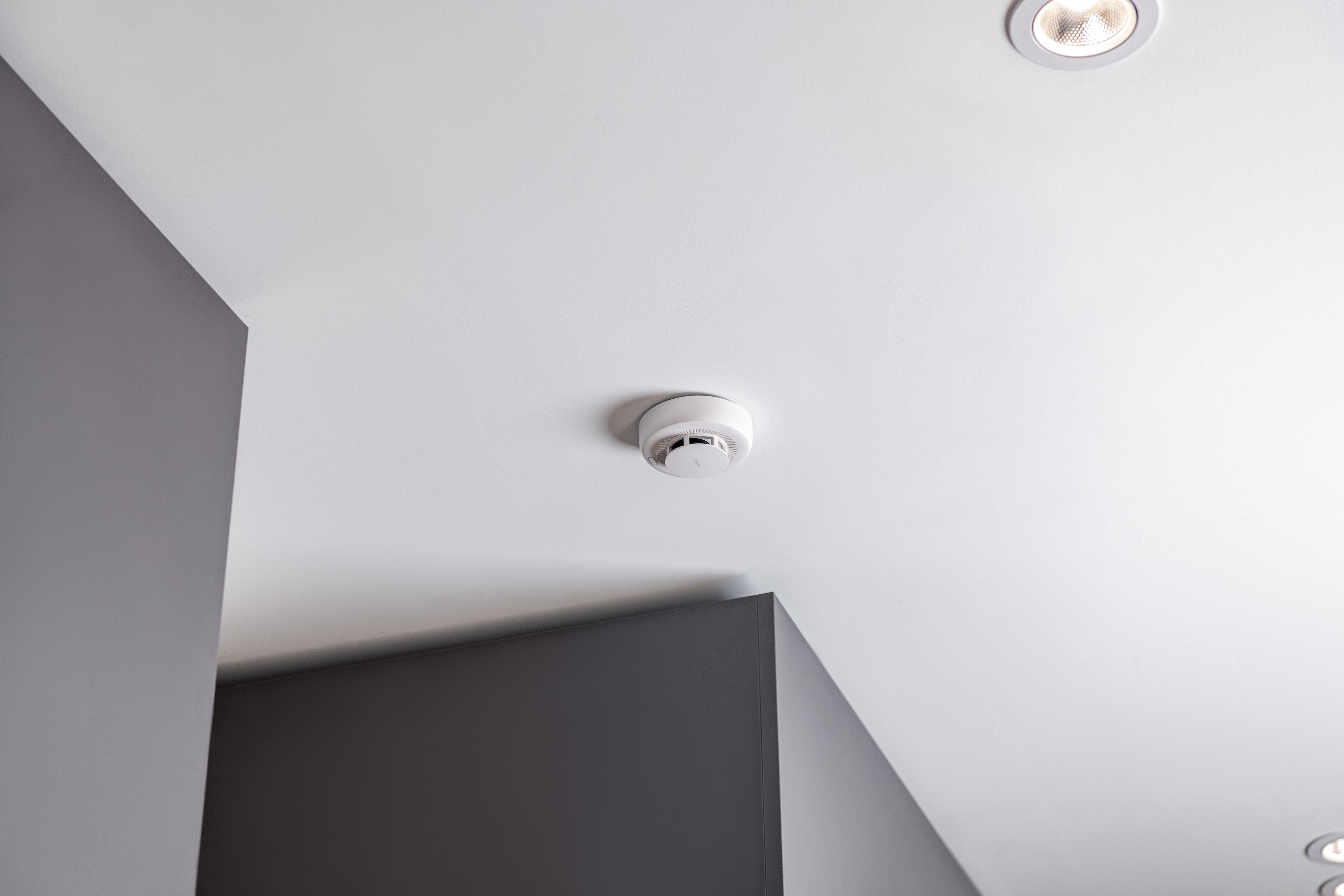 Aqara Smart Smoke Detector in a smart home setting