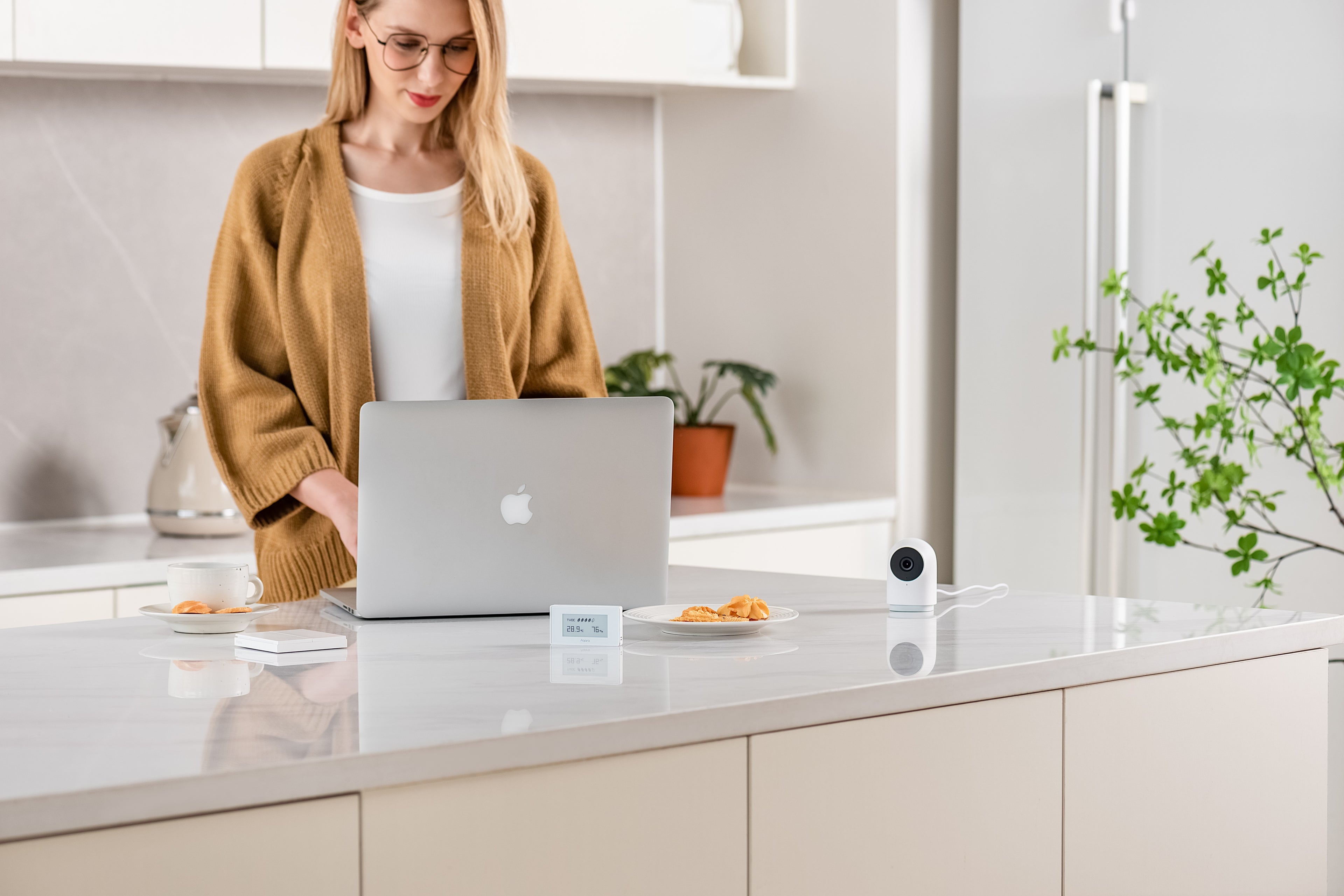 Aqara Camera Hub G2H Pro in a smart home setting